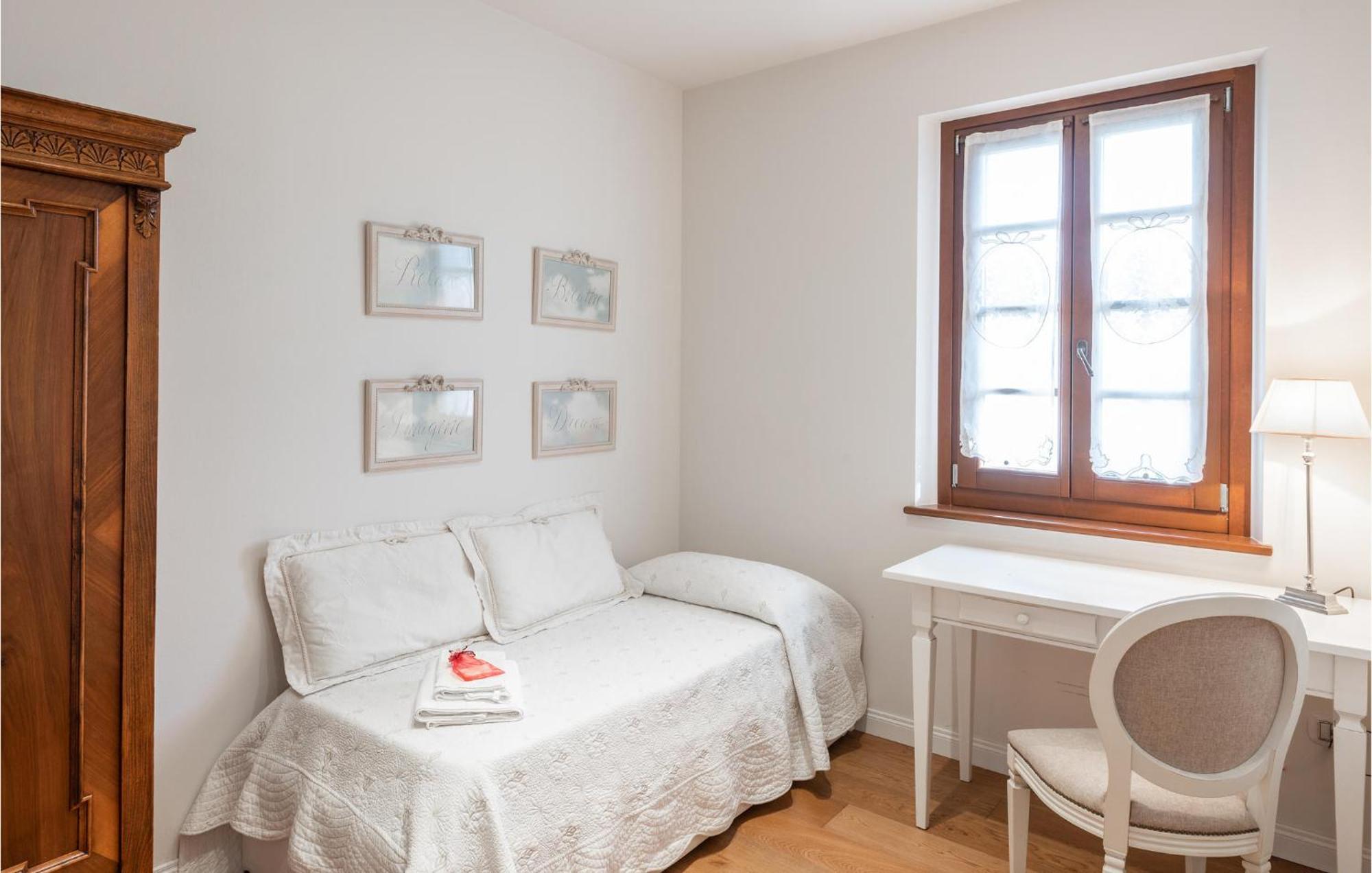 Apt, Braida Corona Extérieur photo