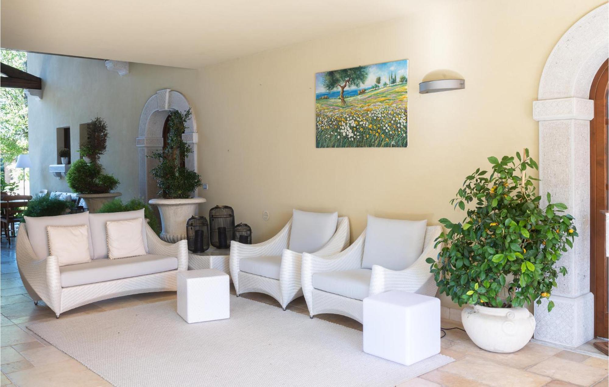 Apt, Braida Corona Extérieur photo